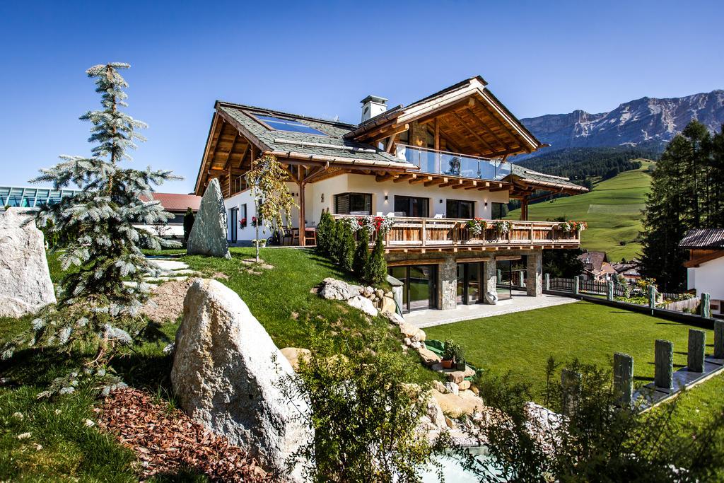 Chalet Stefan - Apartments 라 비야 외부 사진